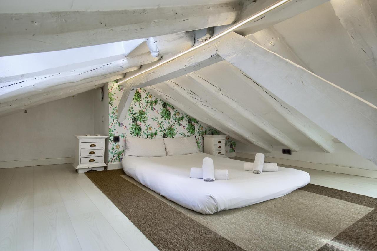 Charming Sol Attic Appartement Madrid Buitenkant foto
